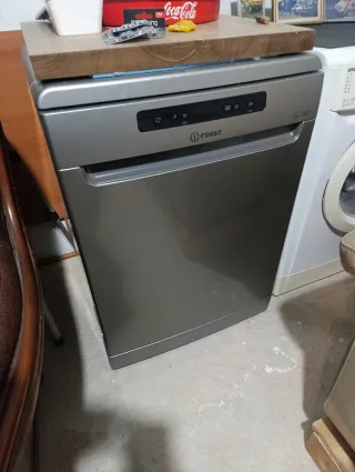Lavavajillas Indesit