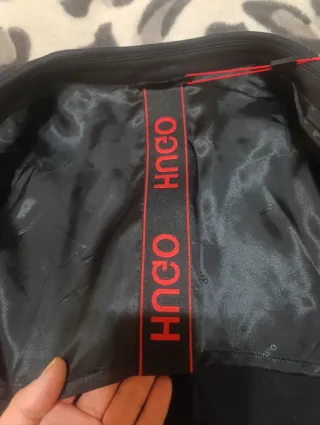 Americana HUGO Negra Hombre