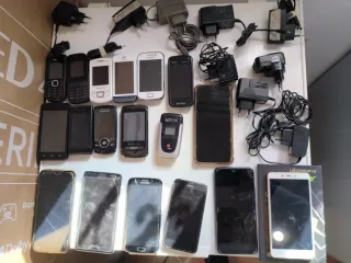 18 Teléfonos móviles. Nokia Samsung Huawei Xiaomi