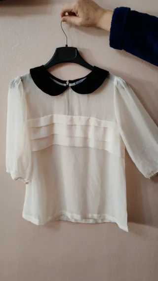 Blusa Sfera Talla S Negra y Blanca