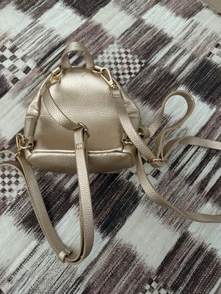 Bolso Mochila Dorado