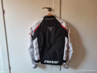 Chaqueta Moto Dainese Negra y Blanca