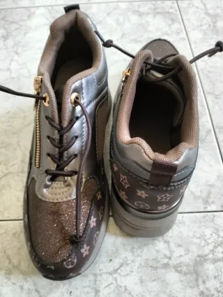 Bambas plataforma nuevas talla 38.