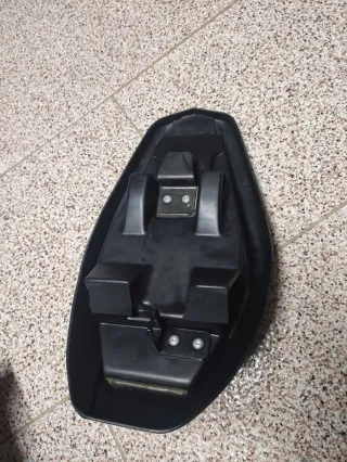 Tapa asiento colín Kawasaki z900 original