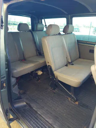 Volkswagen Transporter T5 2004