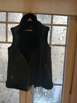 Chaleco Piel Vuelta Forever 21 Negro