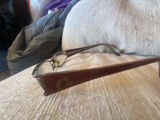 Gafas graduadas Guess marrones y plateadas