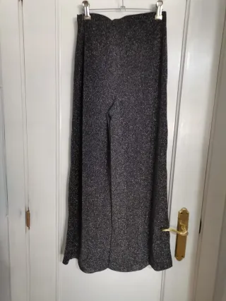 Pantalón Stradivarius brillo talla S