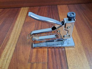 Grapadora Petrus 1530