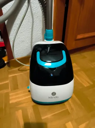 Plancha Vertical Klindo 1'8L 1800W