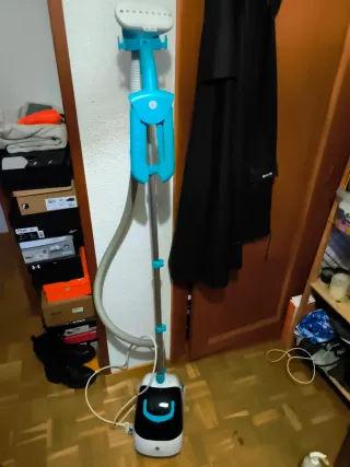 Plancha Vertical Klindo 1'8L 1800W