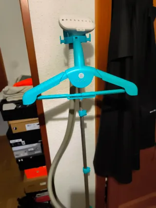 Plancha Vertical Klindo 1'8L 1800W