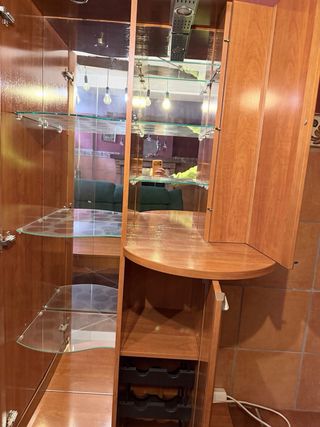 Salón completo: Sofá, mesa y sillas