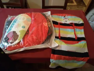 Cochecito de bebé rojo y negro