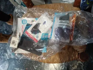 Cochecito de bebé rojo y negro