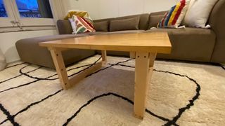 Mesa de centro elevable de madera