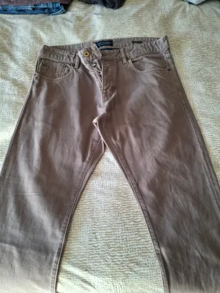 Pantalones beige