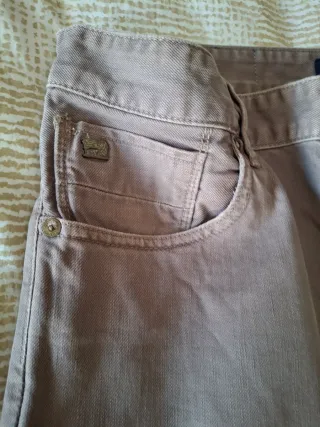 Pantalones beige
