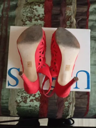 Scarpe tacco Guess scamosciate rosse
