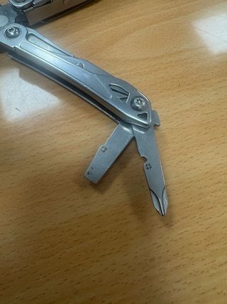 Leatherman Wingman multiherramienta