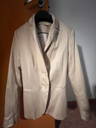 Americana Blazer Beige Stradivarius Talla XS mujer