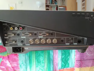 Proyector Sony 3LCD vpl fe-40