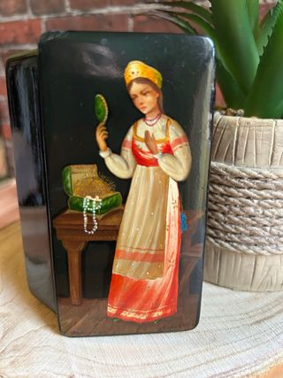 Scatola russa laccata dipinta a mano firmata