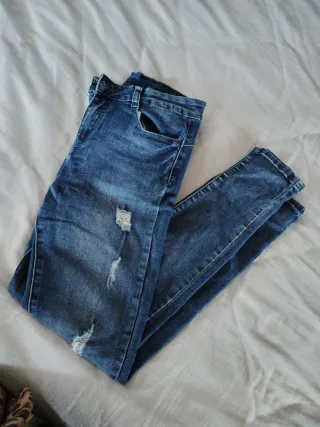 Pantalón vaquero desgastado azul