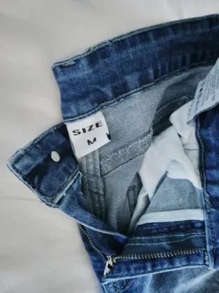 Pantalón vaquero desgastado azul