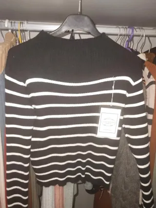 Jersey de rayas blanco y negro