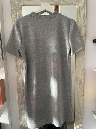 Vestido gris manga corta