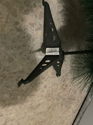 Árbol de Navidad Sintético Realista