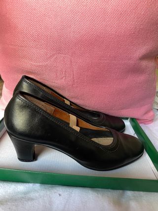 Zapatos tacones de flamenco negros