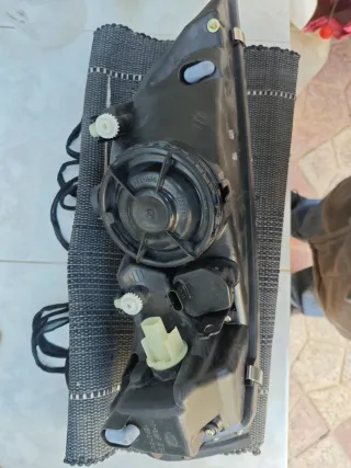 Faro delantero coche mitsubishi space star dl izq