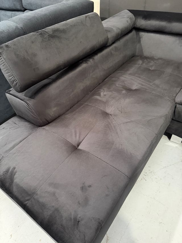 Sofá de rincón Daniela gris terciopelo