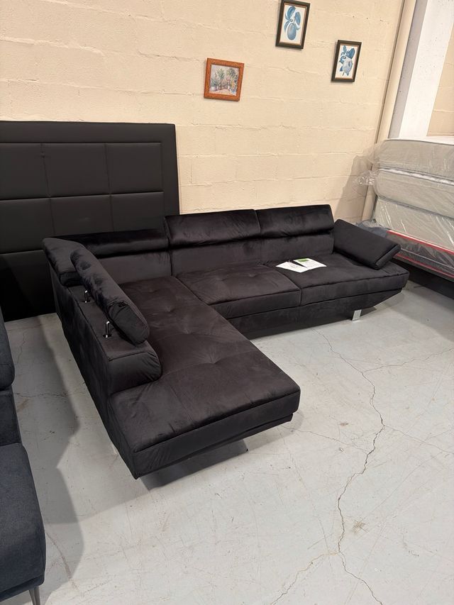 Sofá de rincón Daniela gris terciopelo