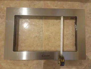 Marco embellecedor microondas Candy