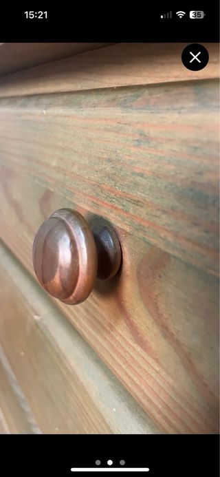 Tocador de madera con espejo