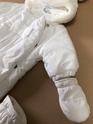 Tuta imbottita bimba bianca con cappuccio