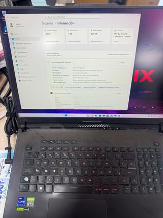 ROG Strix RTX 4090 Laptop i9 32GB RAM RTX 4090