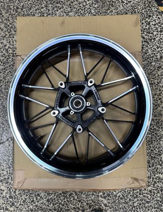 Llanta Delantera Kawasaki Z900 RS