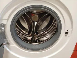 Lavadora Blanca marca Brandt