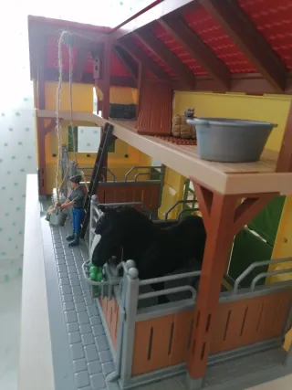 Granero de juguete con accesorios