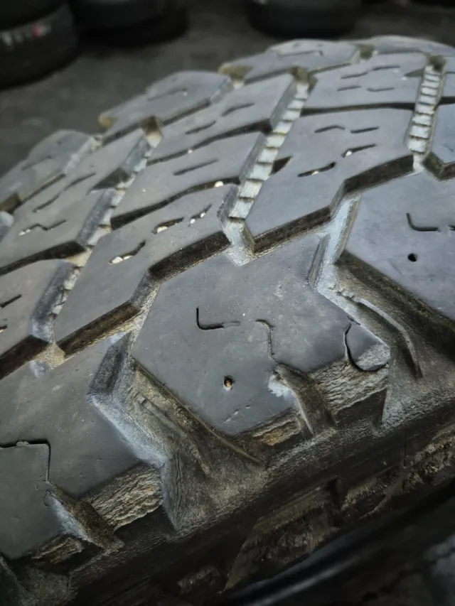 Neumáticos 4x4 235/85 R16