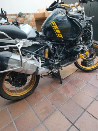 BMW R1250GS Accidentada 2021