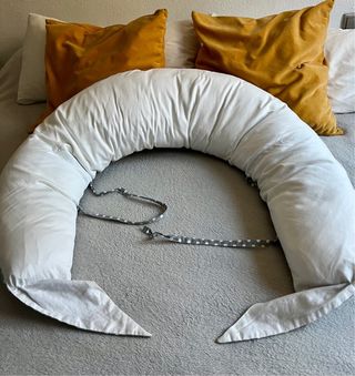 Cojín lactancia Koala Babycare gris lunares.