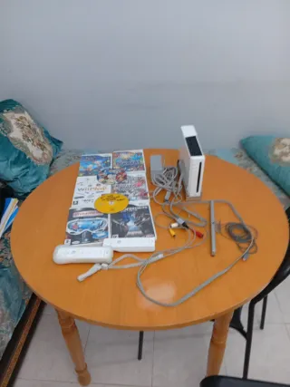 Consola Wii Blanca + 8 Juegos