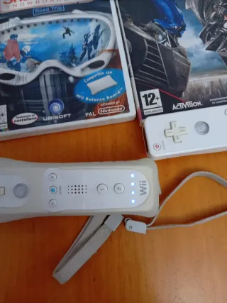 Consola Wii Blanca + 8 Juegos