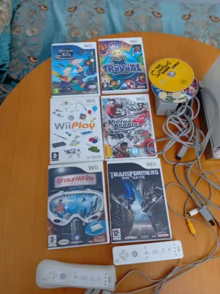 Consola Wii Blanca + 8 Juegos