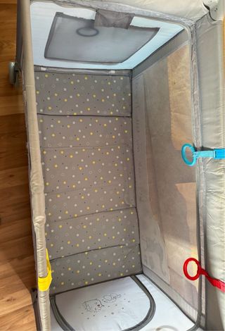 Cuna de viaje + colchón